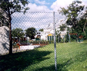 Spielplatz Fred  LiewehrGasse Ostteil Juli 2004